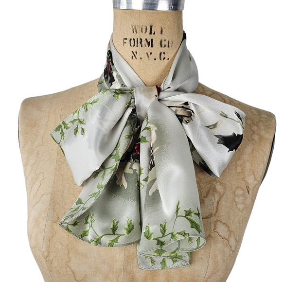 scarf Winter holly and berries floral poly satin statement bow 11 x 59 - Picture 1 of 5